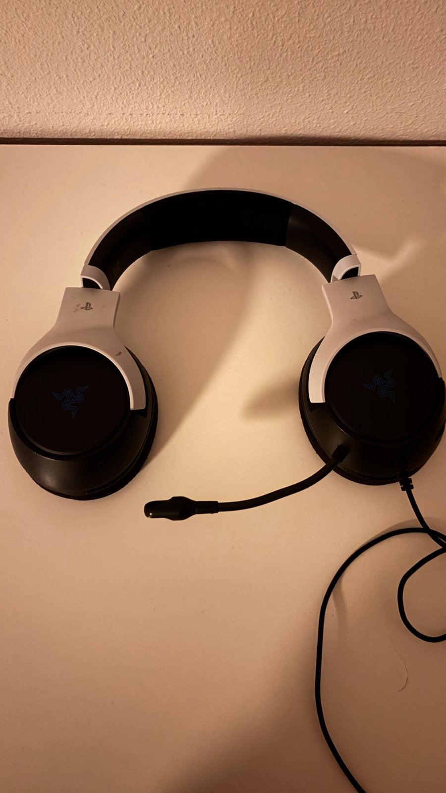 Razer gaming headset voor PlayStation - Wit/Zwart, Ophalen of Verzenden, Gebruikt, Overige typen, PlayStation 4