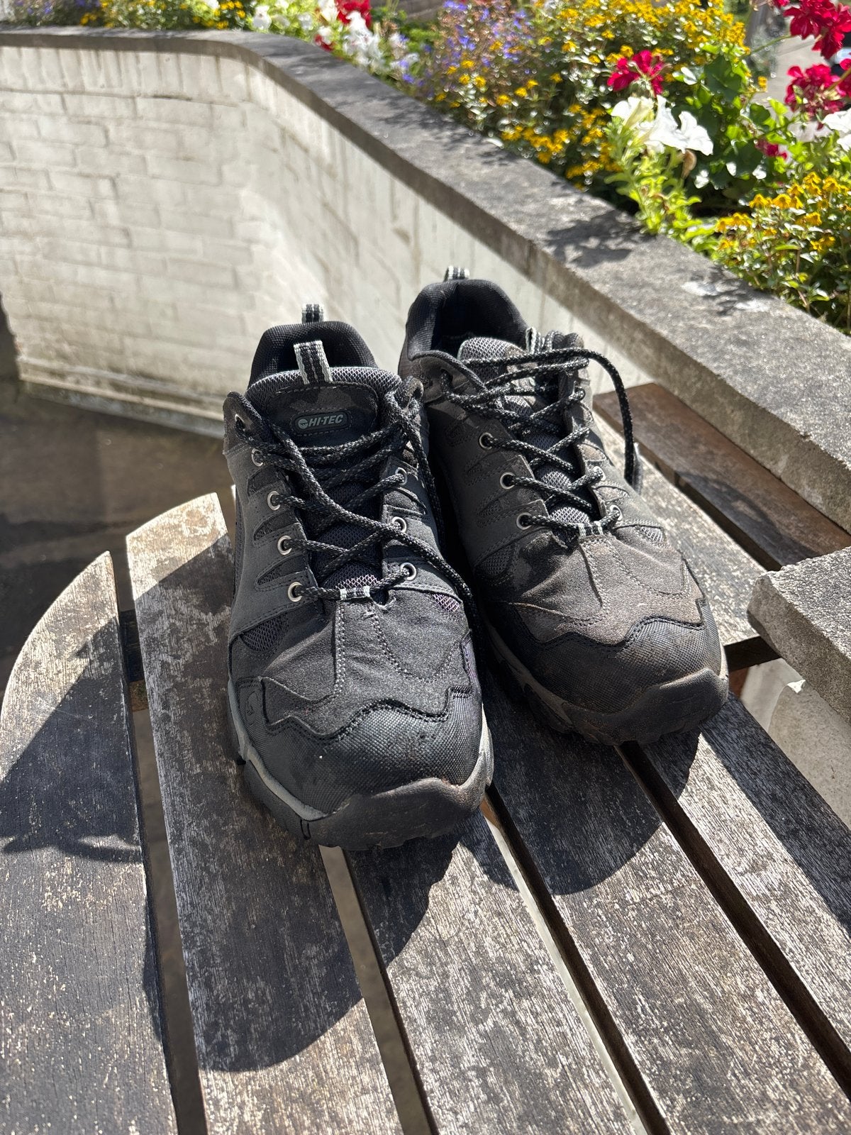 Hi-Tec wandelschoenen - Maat 44 - Zwart, Ophalen of Verzenden, Gedragen, Zwart, Wandelschoenen of Bergschoenen