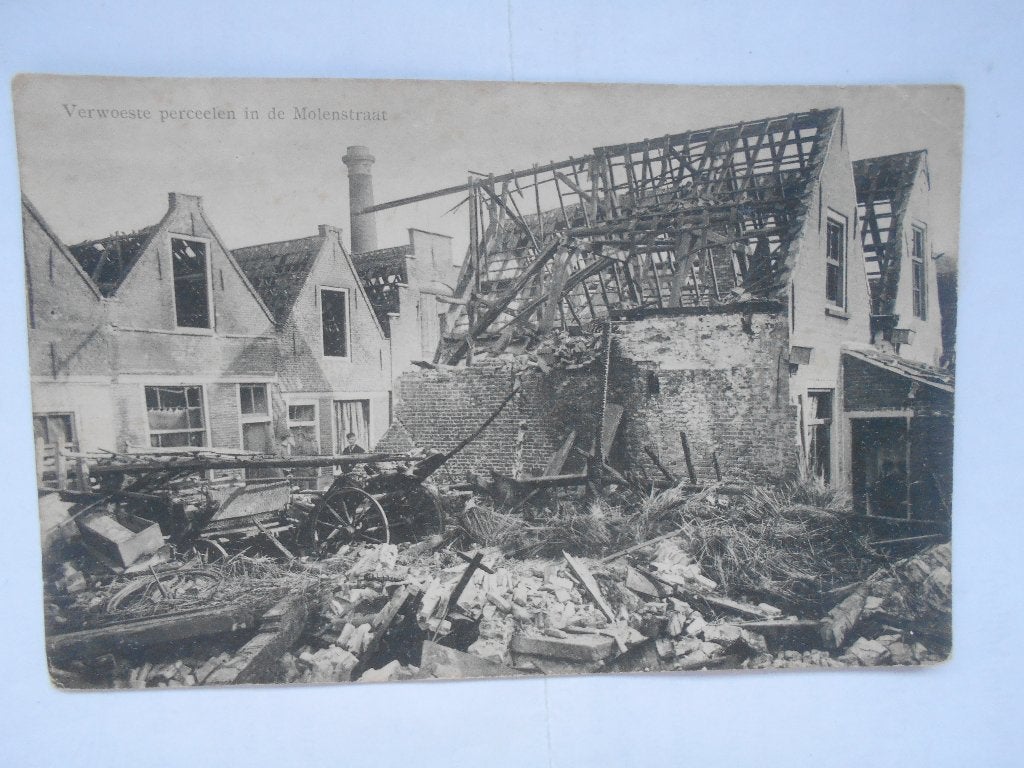 Zierikzee 1917 uniek. Verwoeste percelen in de Molenstraat, Ophalen of Verzenden, Voor 1920, Ongelopen, Zeeland