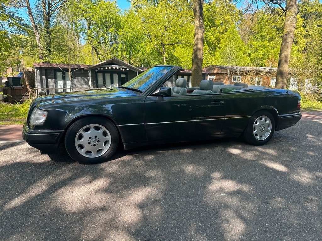 Mercedes-Benz 200-500 (W124) Cabrio 300 CE-24 CABRIO FULL OP, Auto's, Mercedes-Benz, Bedrijf, Te koop, 200-Serie, ABS, Airconditioning