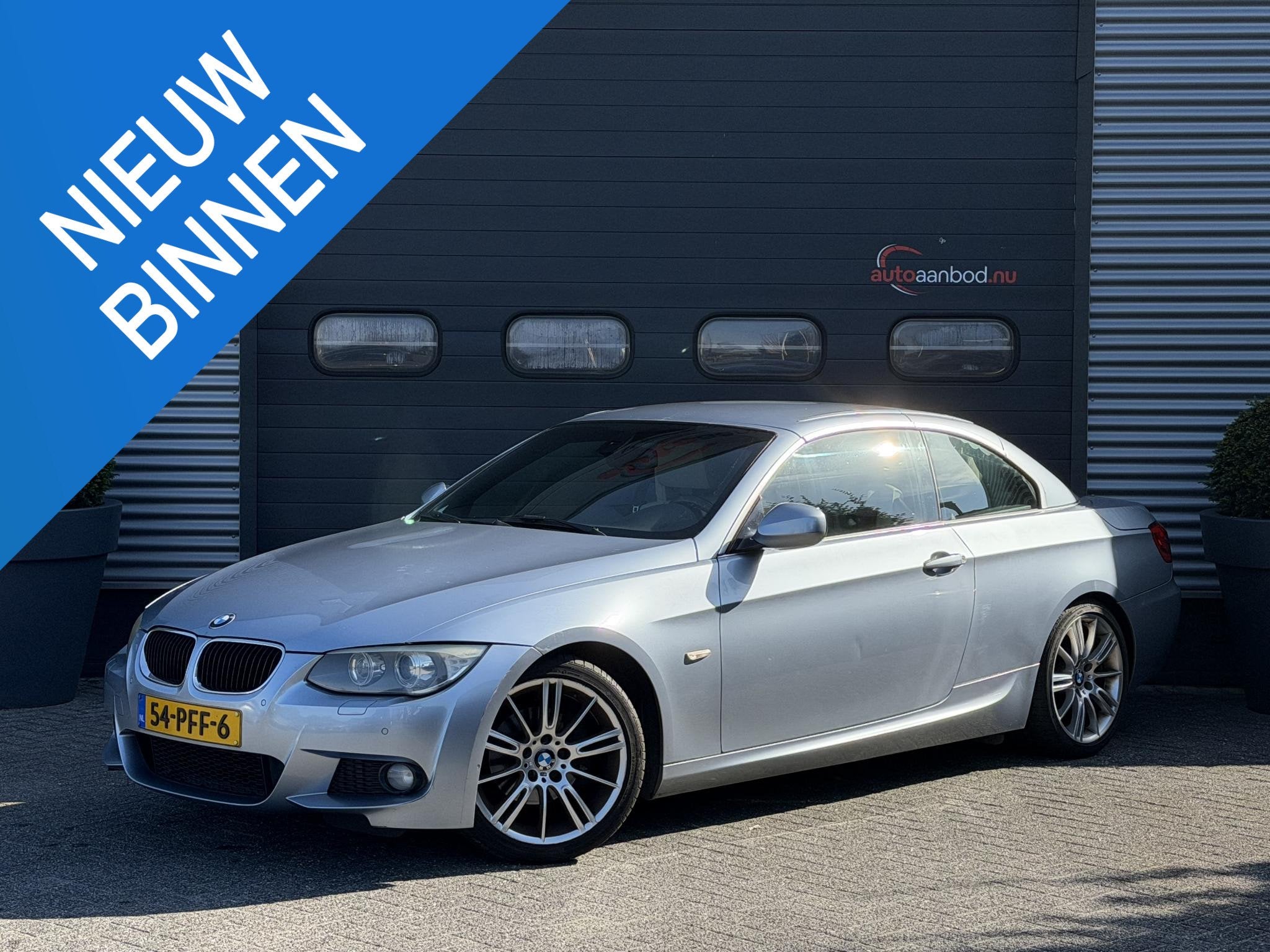 BMW 3-serie Cabrio 320i High Executive M-Sport | Navigatie |, Euro 5, Zwart, 4 cilinders, Cabriolet