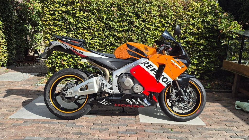 Honda CBR600RR PC37 Repsol 2006 | 22.433 km | Akrapovic, Occasion, 4 cilinders, Motorrijbewijs A, Super Sport