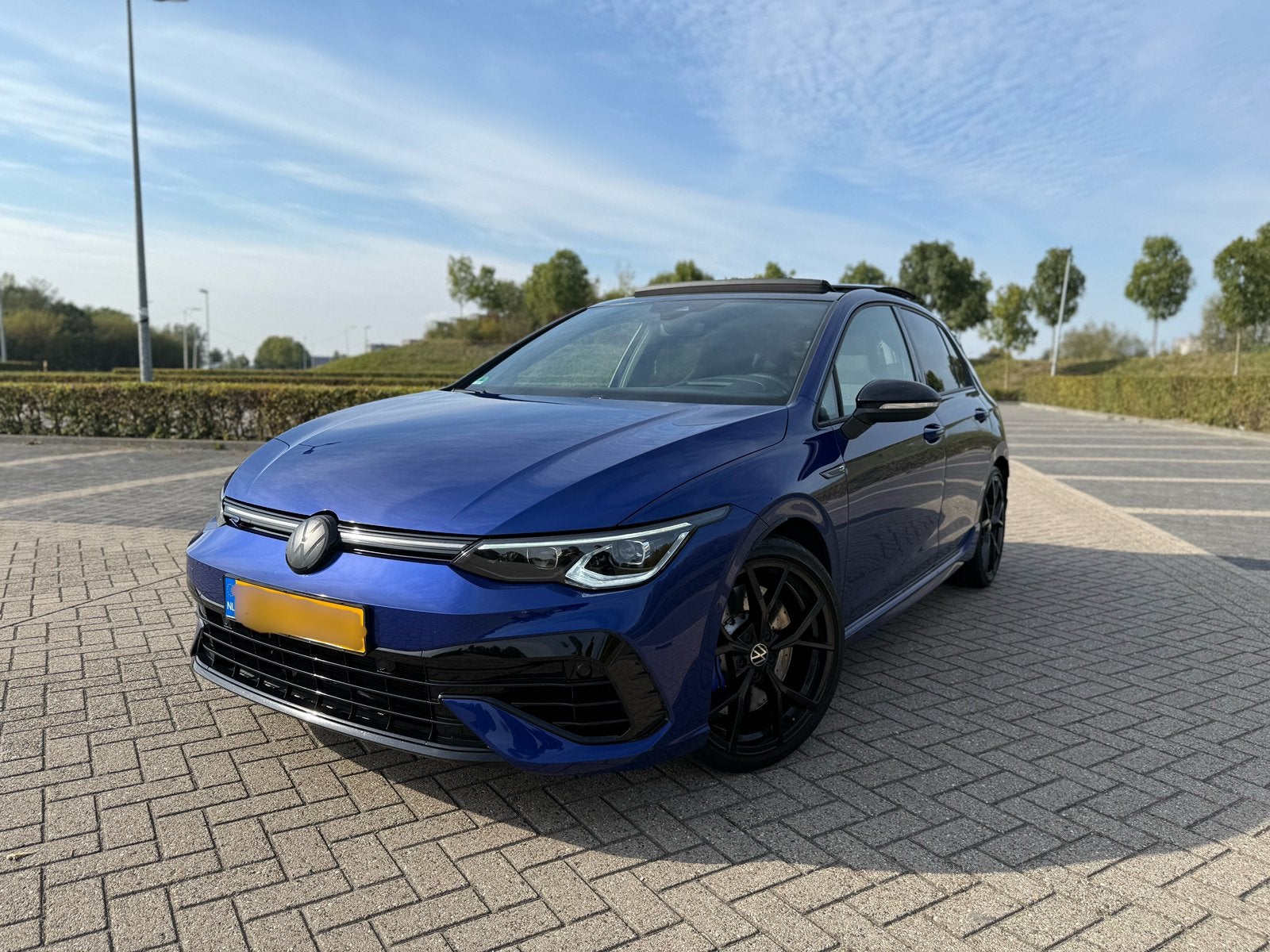 Volkswagen Golf 2.0 TSI R 4Motion Akr|Leder|Driftmode|Pano, Automaat, Zwart, 4 cilinders, Leder