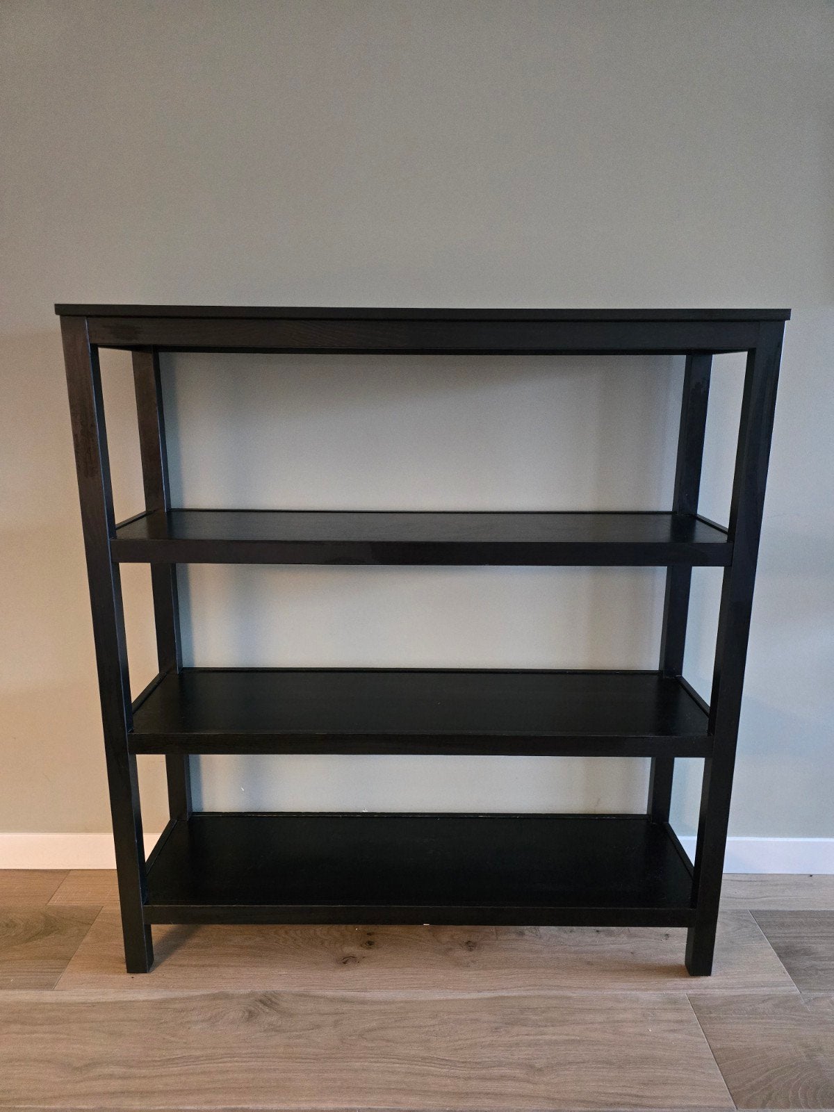 Ikea Hemnes plankenkast, Ophalen, Met plank(en), Gebruikt, 100 tot 150 cm