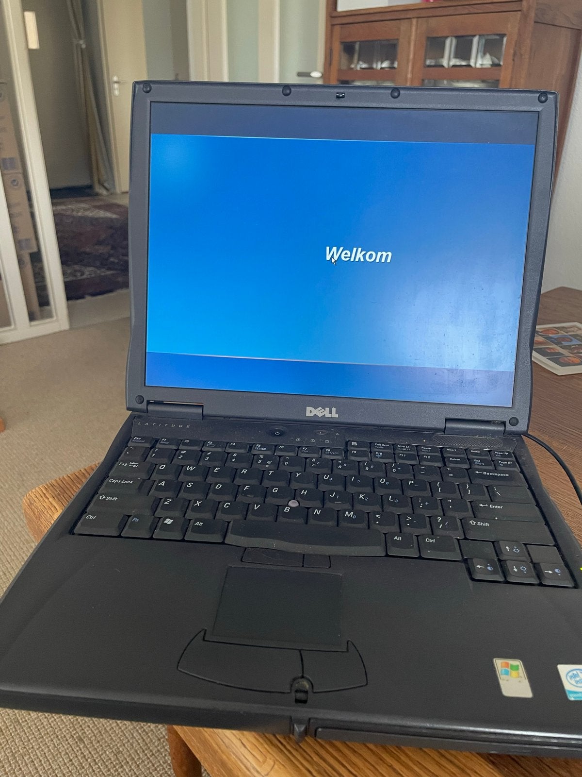 Dell Latitude C640 Laptop (zonder harde schijf), Ophalen, Gebruikt, Minder dan 4 GB, Qwerty