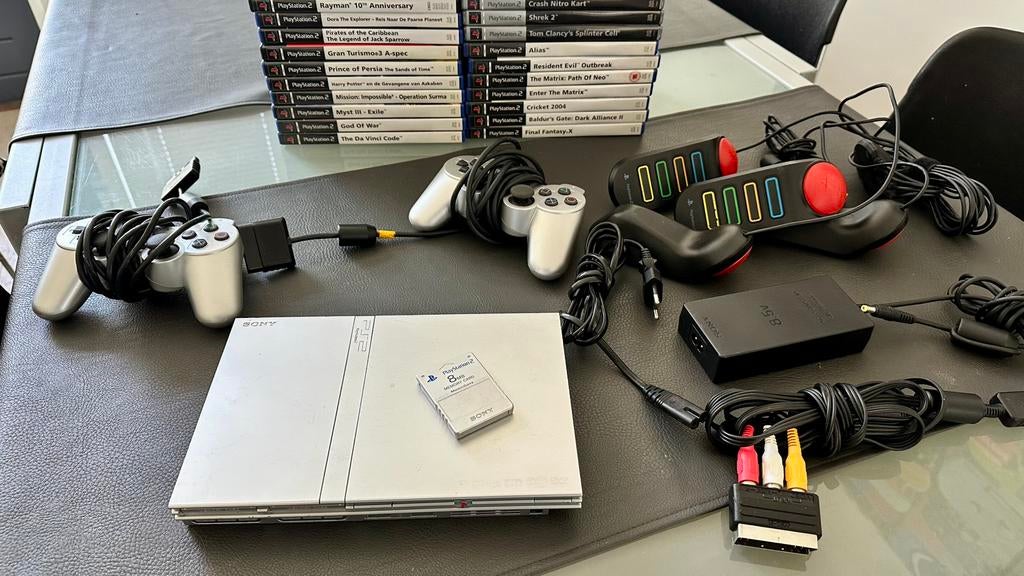 Playstation 2 slim, silver, Spelcomputers en Games, Games | Sony PlayStation 2, Ophalen, Gebruikt, Overige genres, 3 spelers of meer