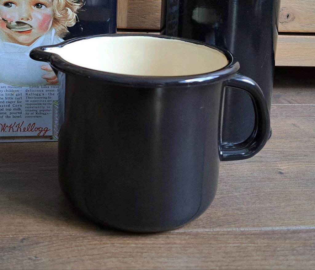 Vintage IKEA schenkkan pan zwart emaille diameter 12 cm, Ophalen of Verzenden