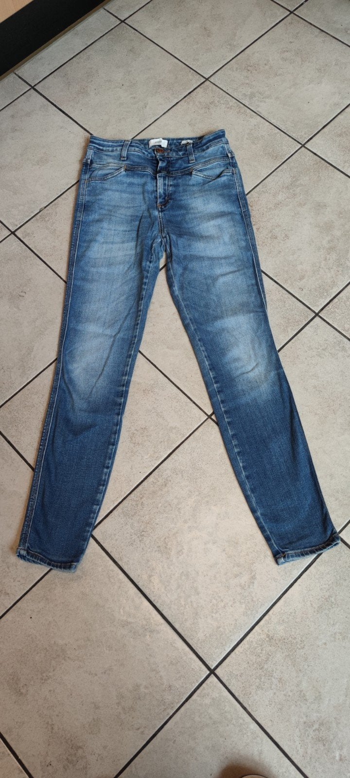 CLOSED spijkerbroek maat 27, Kleding | Dames, Ophalen of Verzenden, Zo goed als nieuw, Blauw, W27 (confectie 34) of kleiner
