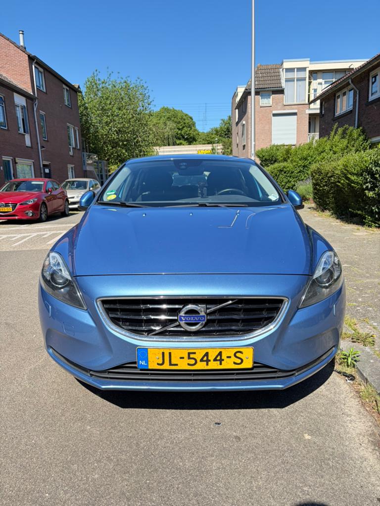 Volvo V40 2.0 D2 Nordic+ 120PK 2016 Blauw, Auto's, Volvo, Voorwielaandrijving, Stof, 1969 cc, Blauw