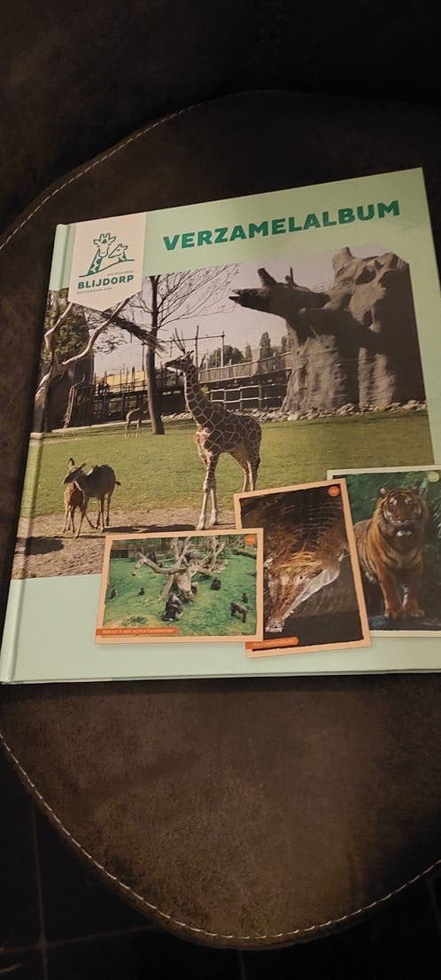 PLAATJES ALBUM BLIJDORP + GRATIS PLAATJES ALBUM DIERENWERELD, Ophalen of Verzenden, Zo goed als nieuw, BLIJDORP, Plaatjesalbum