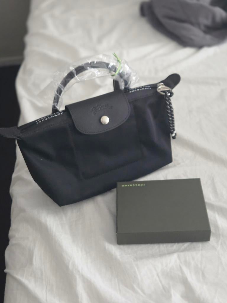 Longchamp Handtas en Portemonnee - Nieuwstaat, Ophalen of Verzenden, Zo goed als nieuw, Zwart, Handtas