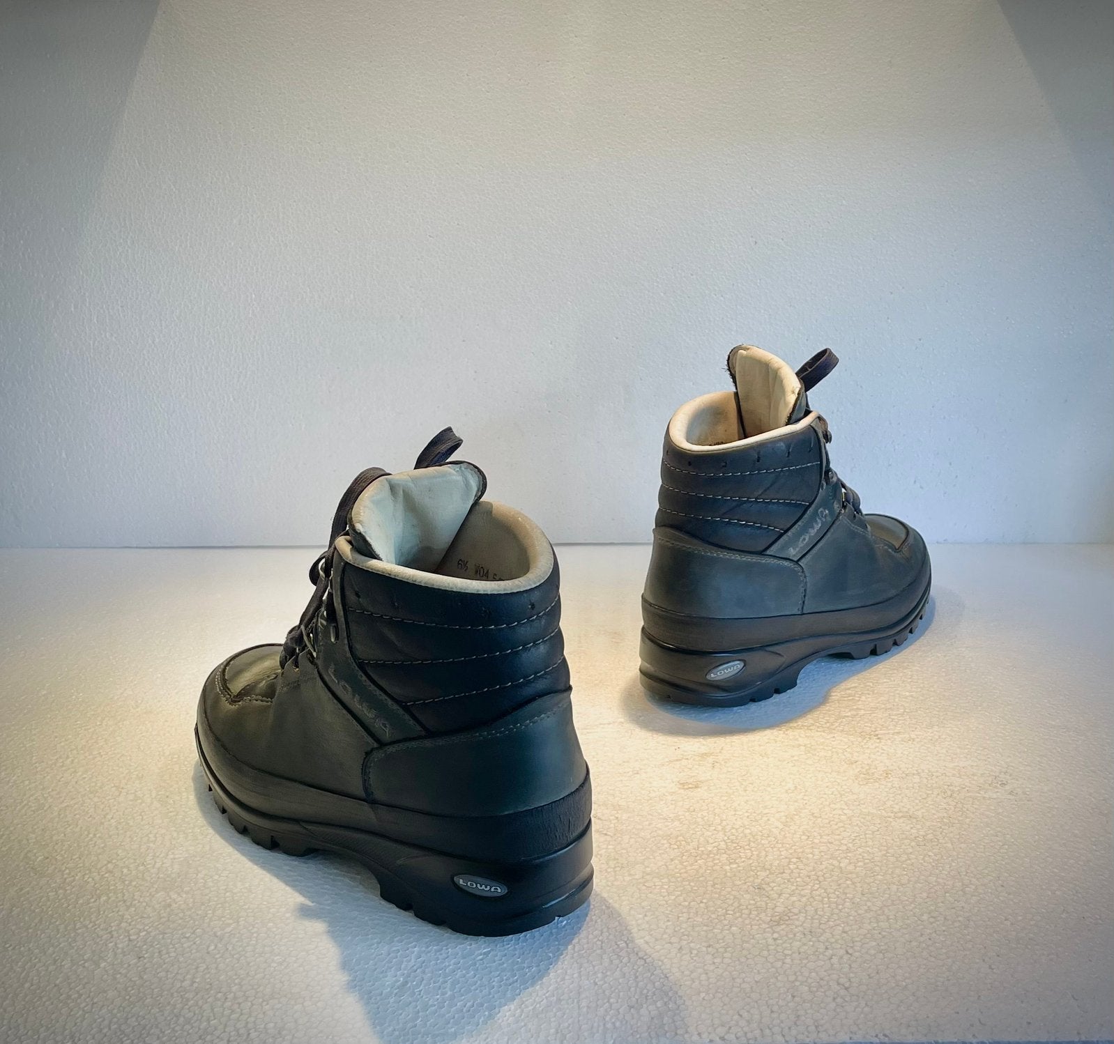 Lowa Comfort wandel schoenen trekking outdoor 40 ( UK6,5 ), Ophalen of Verzenden, Grijs, Wandelschoenen