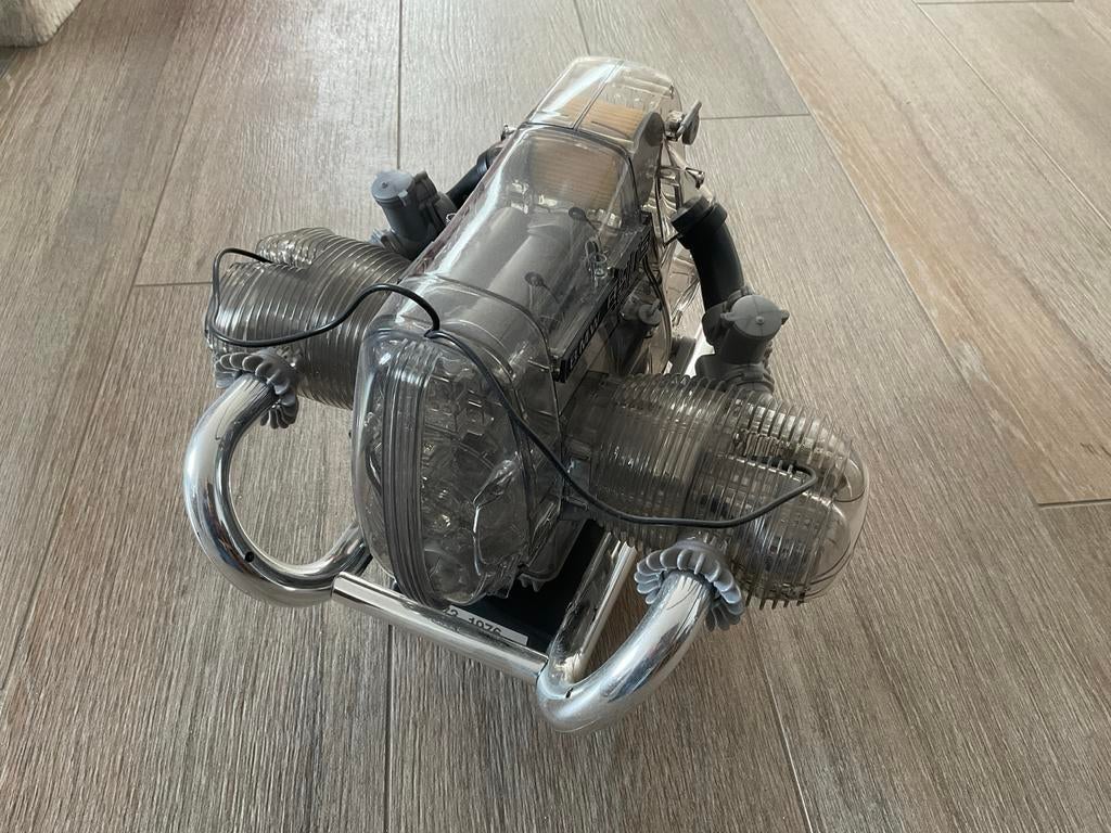 Franzis werkend schaalmodel BMW R90 boxermotor, Overige merken, Ophalen of Verzenden, Zo goed als nieuw, Groter dan 1:32