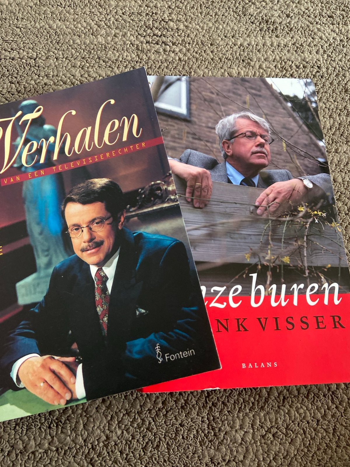 2 boeken Frank Visser: Verhalen en Onze Buren, Ophalen of Verzenden, Gelezen, Nederland
