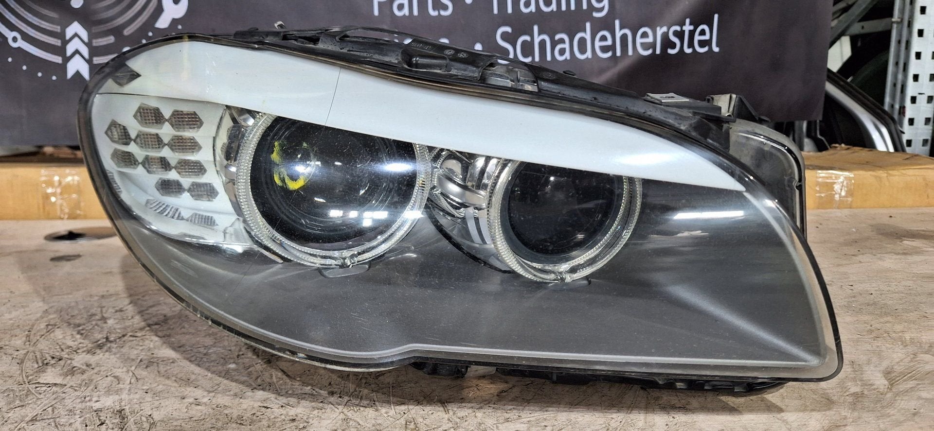 Originele BMW 5-Serie F10 F11 Bi-Xenon Koplamp Rechts, Gebruikt, -, -, Ophalen of Verzenden