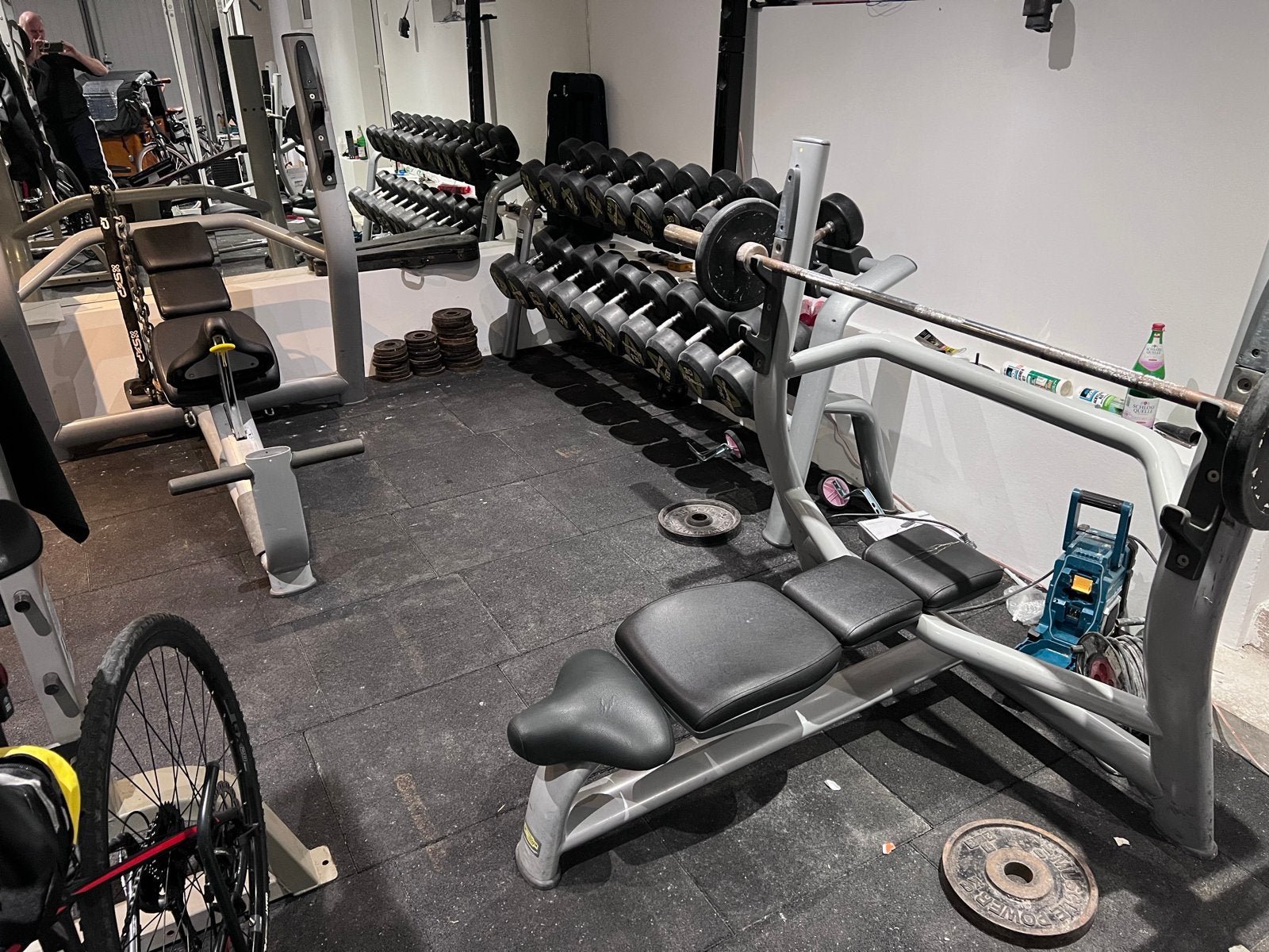 Verstelbare Trainingsbank TechnoGYM - Schuin & Vlak Gebruik, Ophalen, Gebruikt, Metaal, Borst