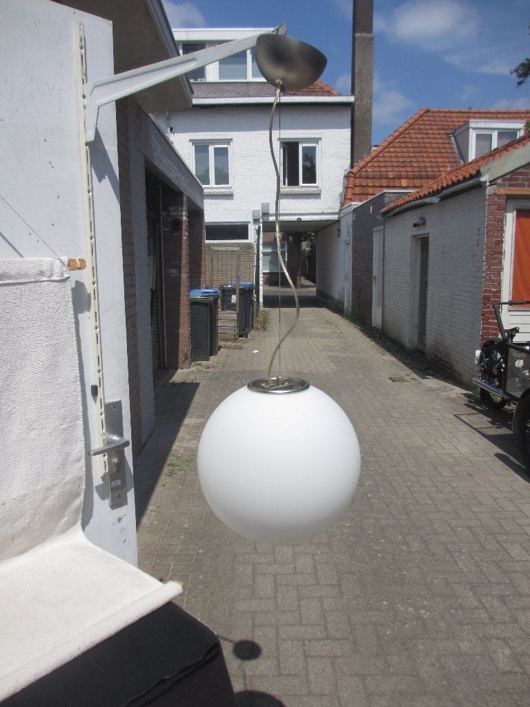 Vintage Twee Globe/Bol-hanglampen KREA-LUCE Italy, Huis en Inrichting, Ophalen of Verzenden, Gebruikt, Glas, E27 (groot)