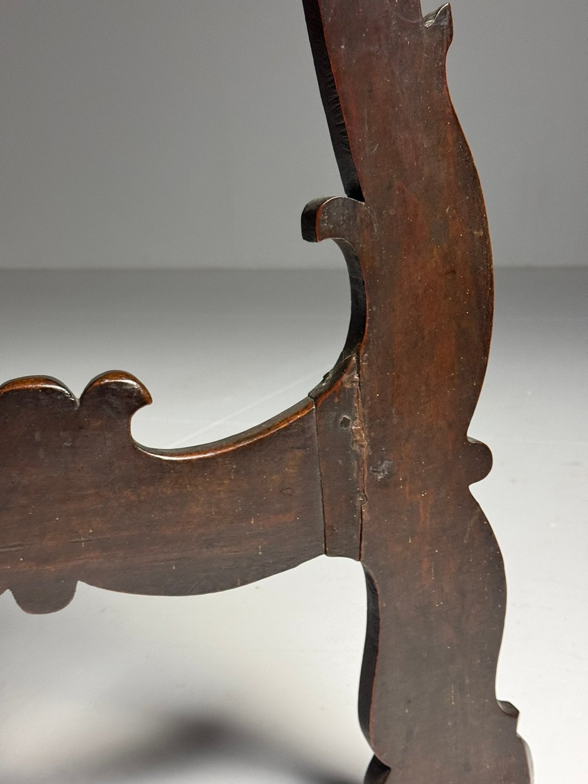 Set van 2 Italiaanse Demi lune tafels, Ophalen