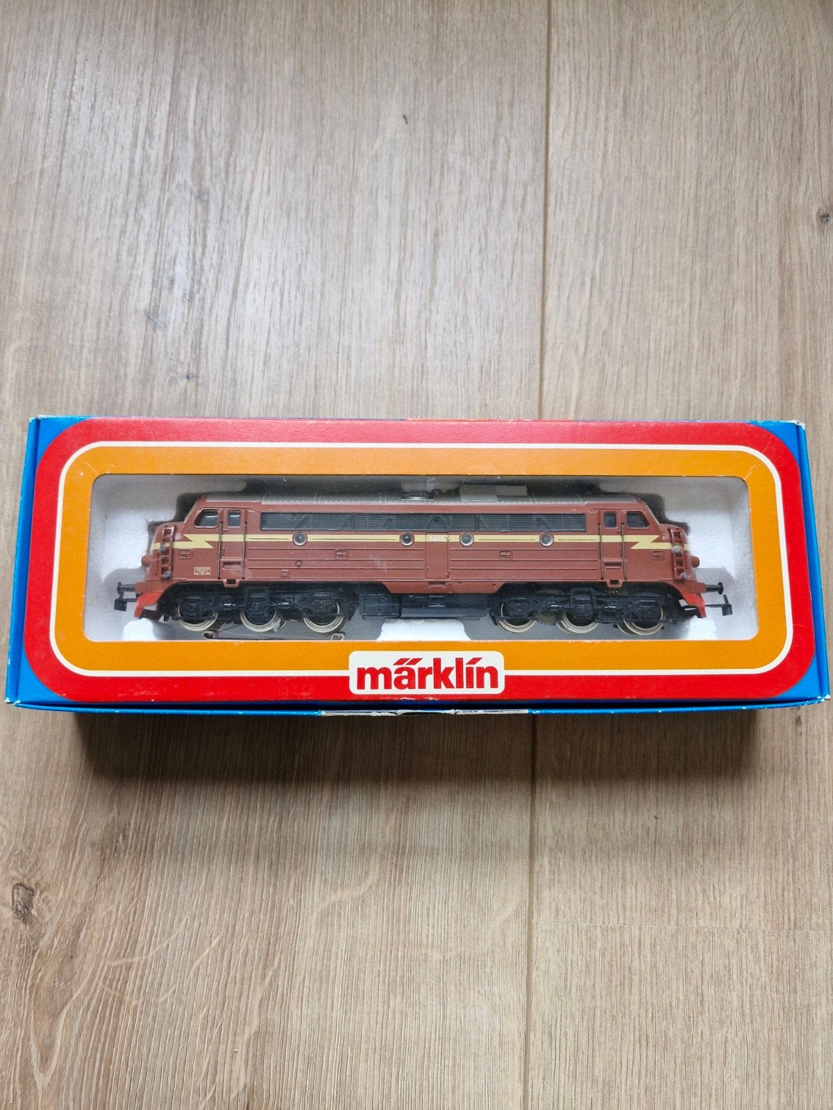 Märklin HO Locomotief 3143 - Zo goed als nieuw, Hobby en Vrije tijd, Modeltreinen | H0, Wisselstroom, Locomotief, Ophalen of Verzenden