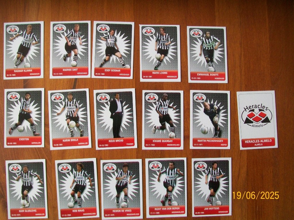 16 Voetbalplaatjes Heracles seizoen 2007 - 2008, Verzenden, Zo goed als nieuw, Overige binnenlandse clubs, Poster, Plaatje of Sticker