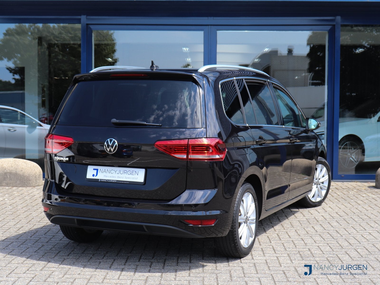 Volkswagen Touran 1.5 TSI | Automaat | Highline | 7 P. | Ada, Auto's, 4 cilinders, 150 pk, Automatische klimaatregeling, Zwart