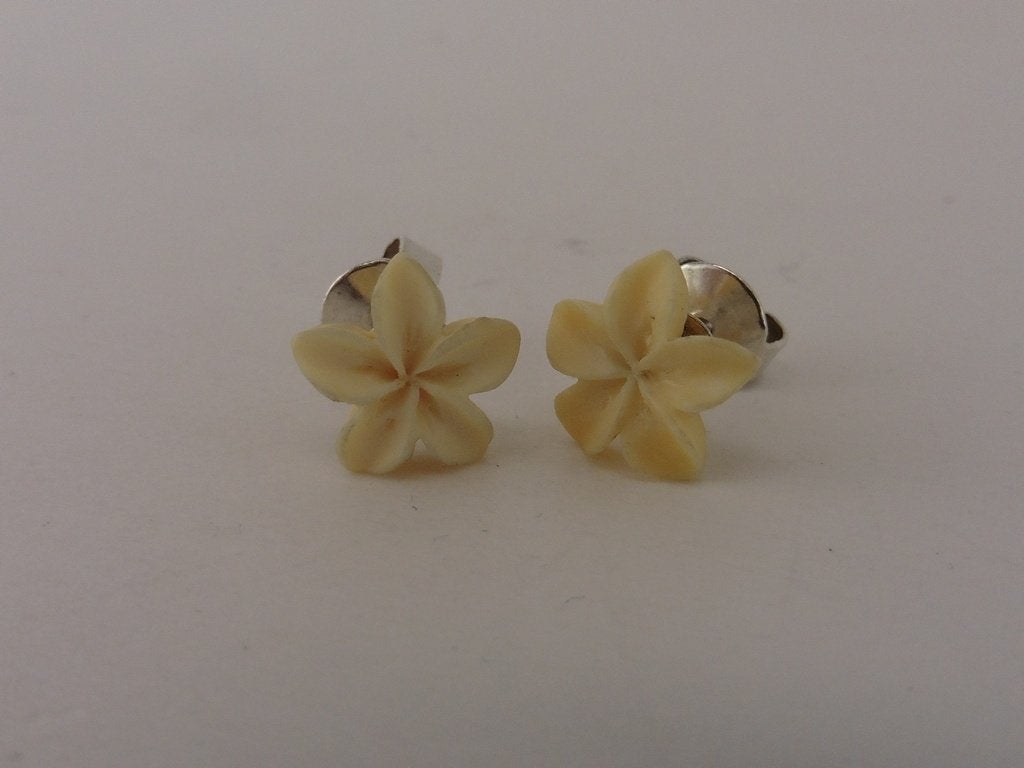 Zilveren oorknop bloemetje                                M2, Gebruikt, ., Beige, Ophalen of Verzenden
