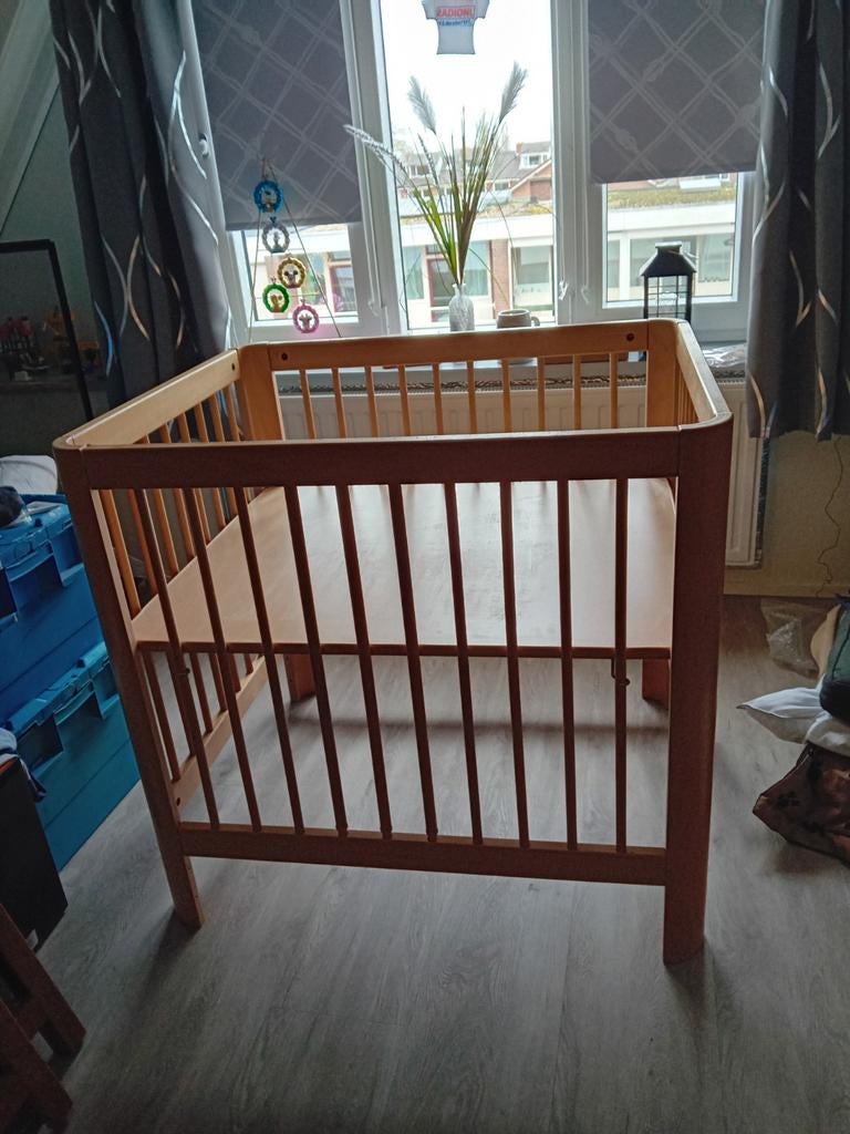 Mooie fijne Geuther box, Kinderen en Baby's, Ophalen, Gebruikt, Rechthoekig, In hoogte verstelbaar