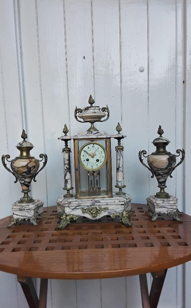 Antieke Glaspendule, Ophalen