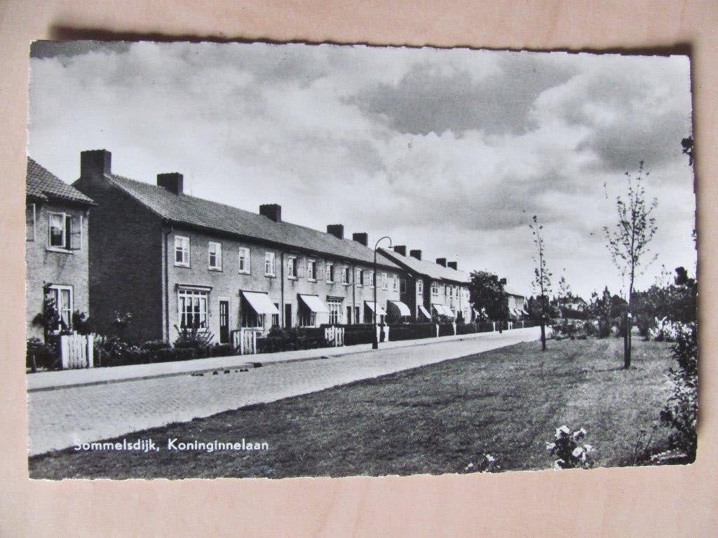 Sommelsdijk 1960 Koninginnelaan, Verzamelen, Ophalen of Verzenden, 1940 tot 1960, Gelopen, Zeeland