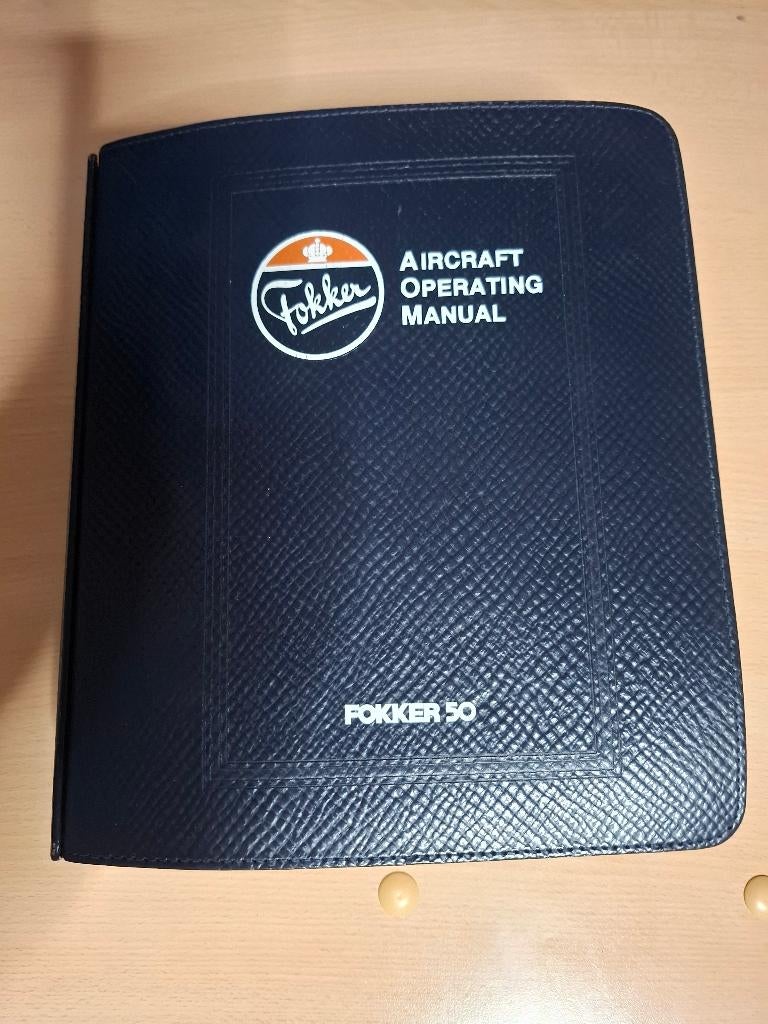 Fokker Aircraft Operating Manual AOM, Ophalen of Verzenden, Gebruikt, Boek of Tijdschrift