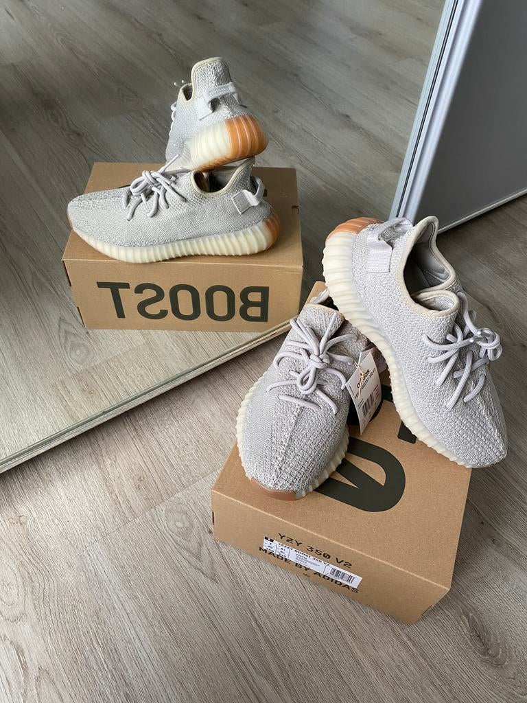 Adidas Yeezy boost 350 V2 Sesam, maat 40, Kleding | Heren, Schoenen, Ophalen, Bruin, Nieuw, Sneakers of Gympen