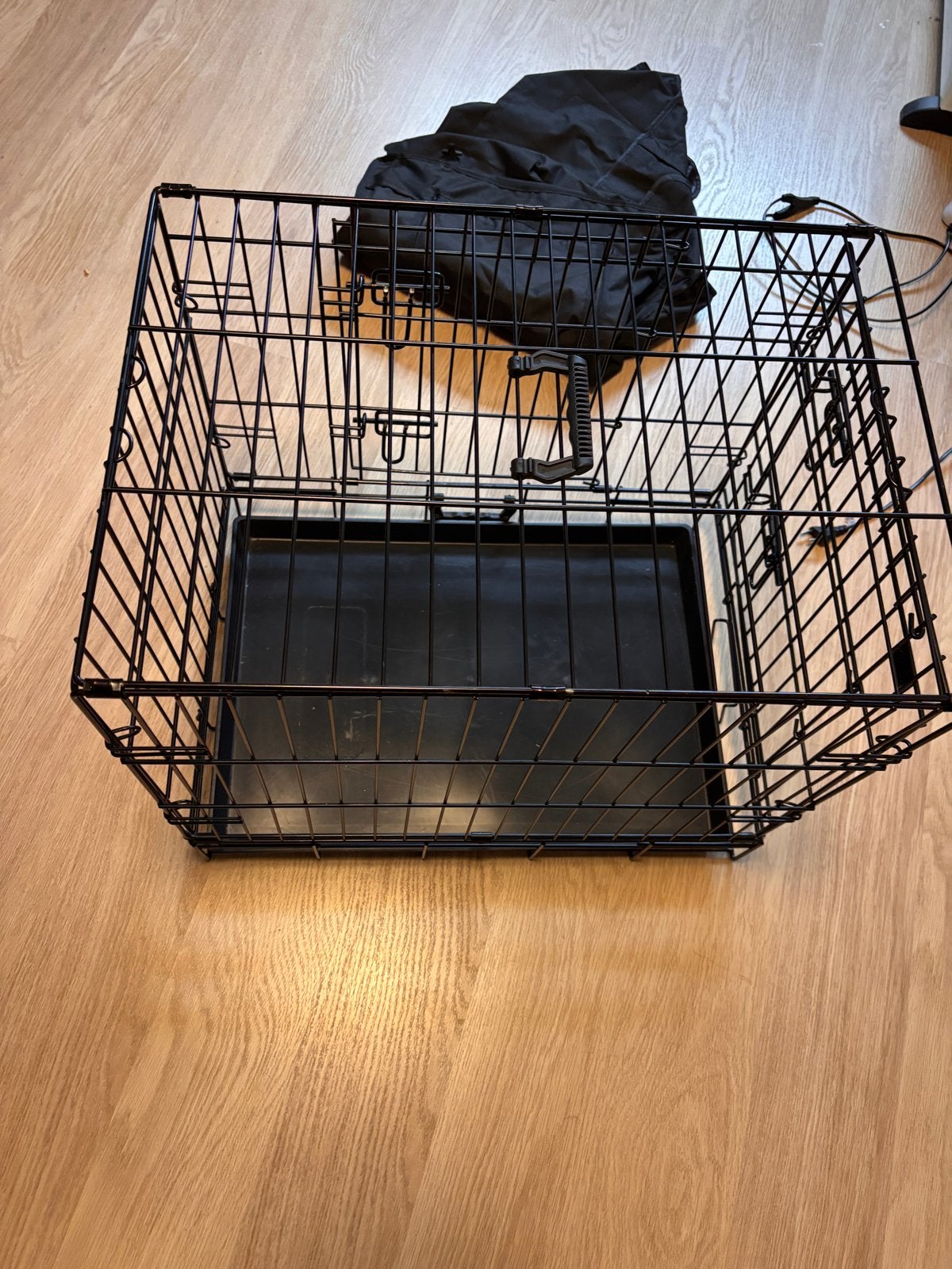 Honden bench zwart z.g.a.n, Ophalen, Zo goed als nieuw