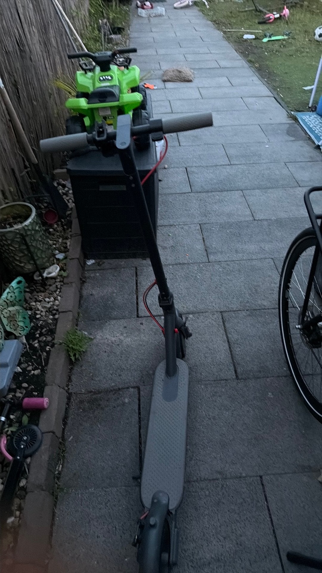Een tunya step mag voor een laag prijsje weg, Fietsen en Brommers, Steps, Ophalen of Verzenden, Gebruikt, Elektrische step (E-scooter)