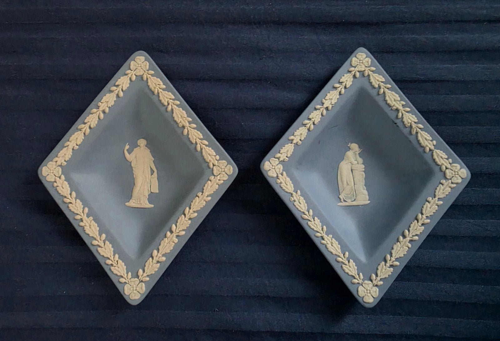 Set van 2 Wedgwood schaaltjes - Blauw, Antiek en Kunst, Ophalen of Verzenden