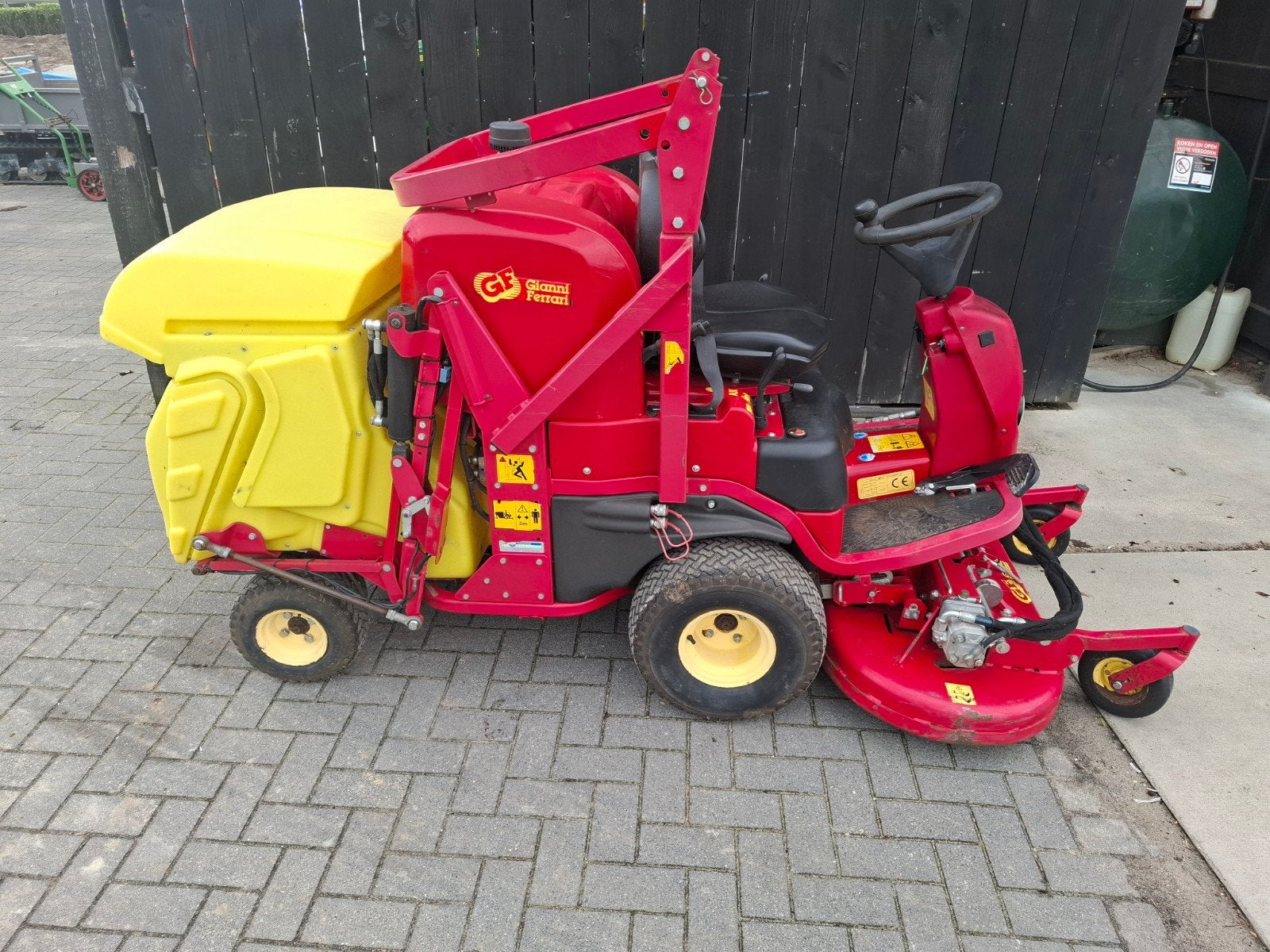 Gianni Ferrari grasmaaier met opvangbak, Tuin en Terras, Ophalen, Gianni ferari, 120 cm of meer