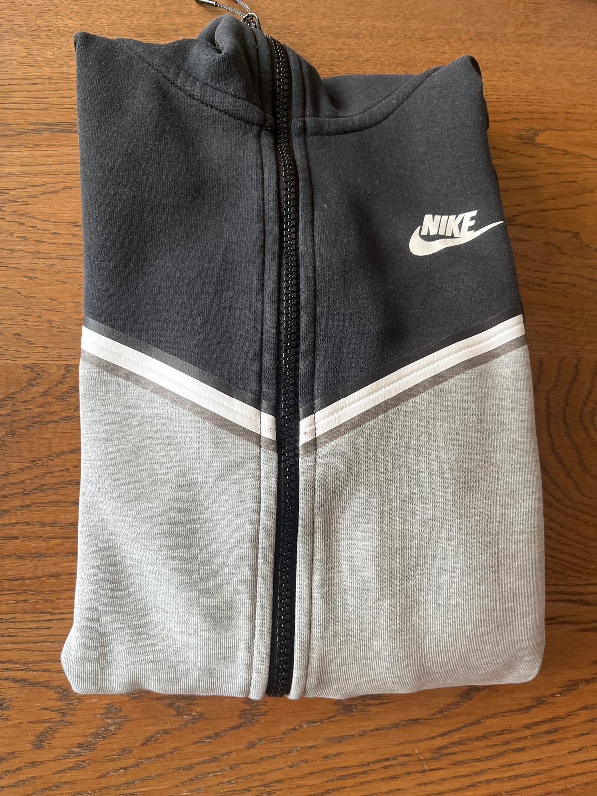 Nike Tech Fleece Vest - Maat M, Kleding | Heren, Truien en Vesten, Ophalen of Verzenden, Gedragen, Maat 48/50 (M), Zwart