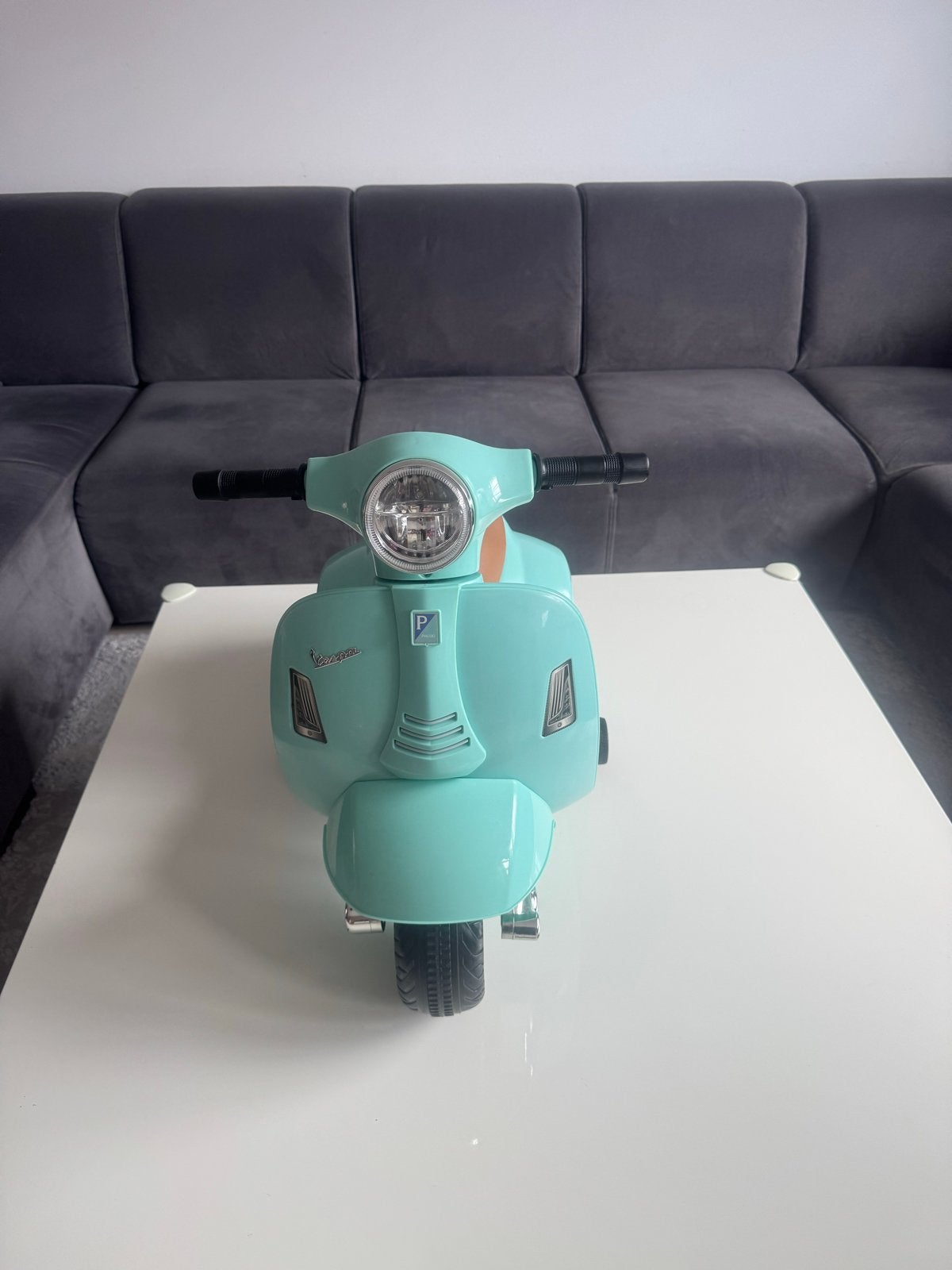 Kinder Vespa scooter - Elektrisch - Zo goed als nieuw, Ophalen of Verzenden, Zo goed als nieuw, Overige typen