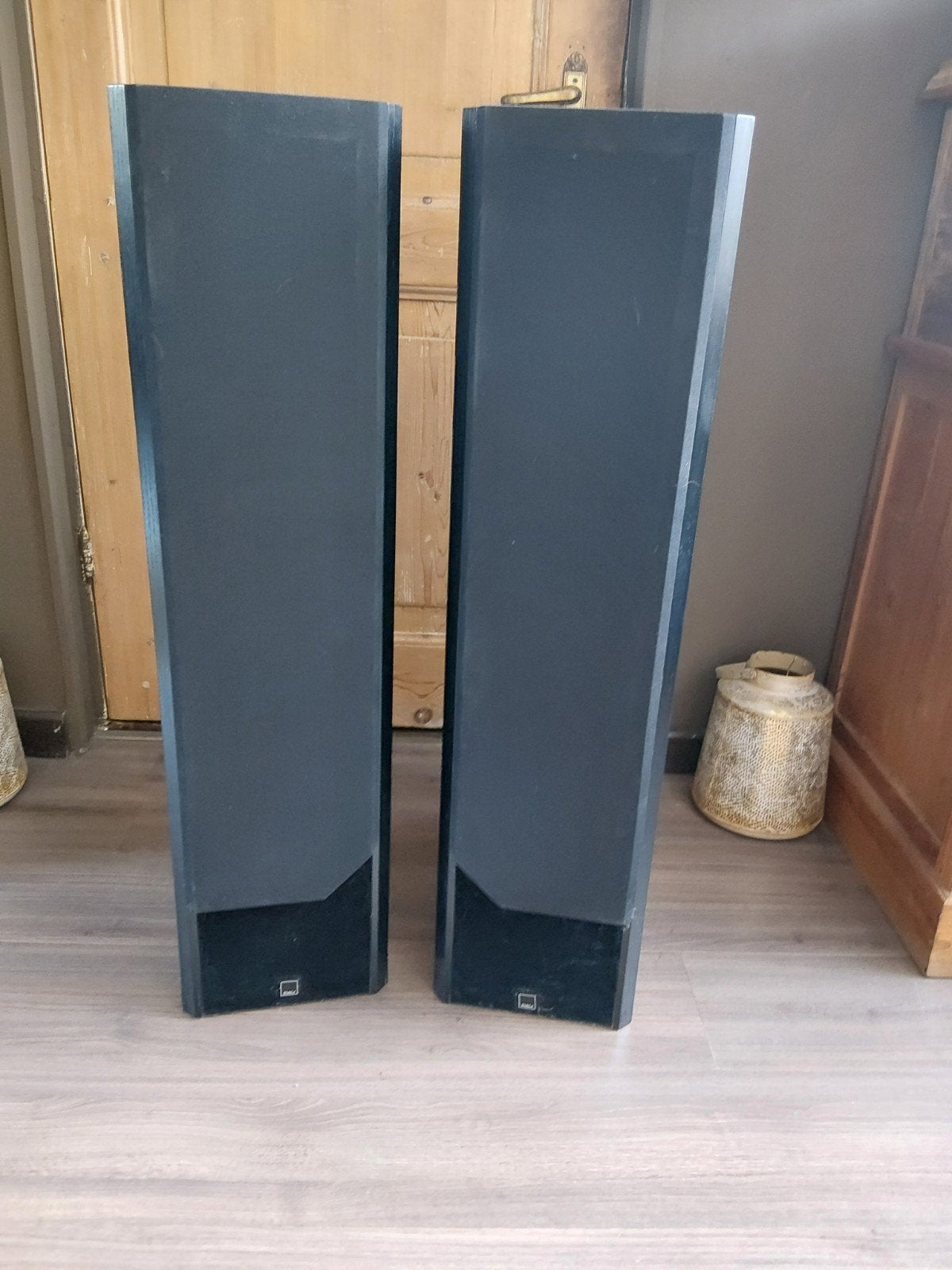Dali 400 sort, Zo goed als nieuw, 120 watt of meer, Front, Rear of Stereo speakers, Ophalen
