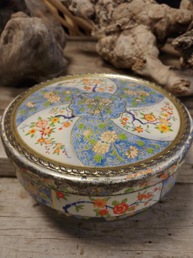 Koekblik vintage oosters gedecoreerd., Verzamelen, Blikken, Ophalen of Verzenden, Overige