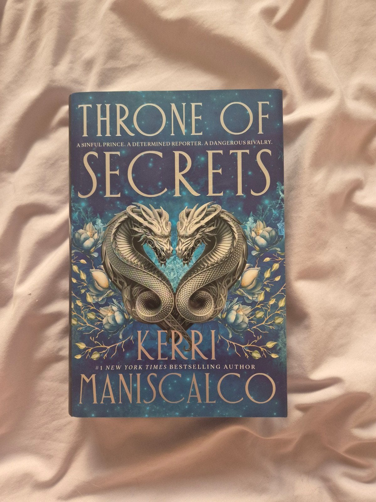 FairyLoot Throne of Secrets - Kerri Maniscalco (Nieuw), Boeken, Ophalen of Verzenden, Nieuw, Kerri Maniscalco