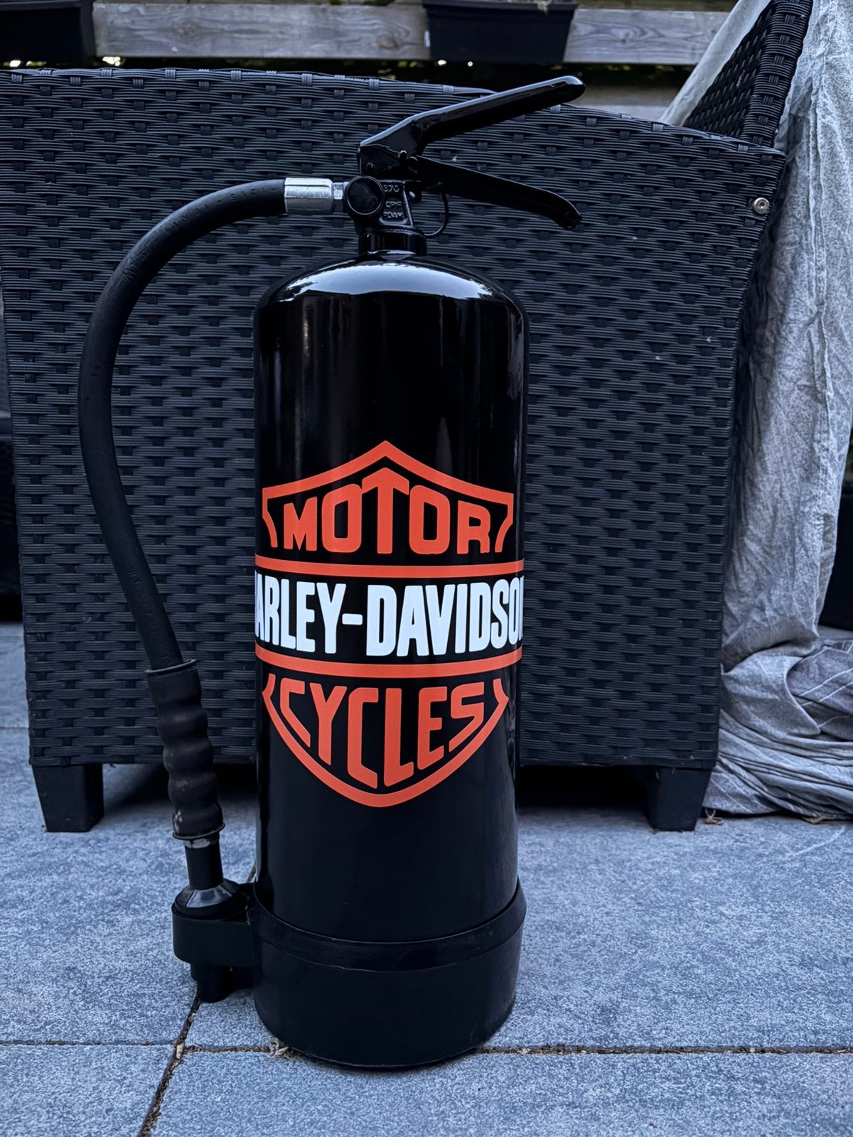 Harley davidson brandblusser 6 L, Huis en Inrichting, Brandblussers en Brandkasten, Ophalen of Verzenden, Zo goed als nieuw