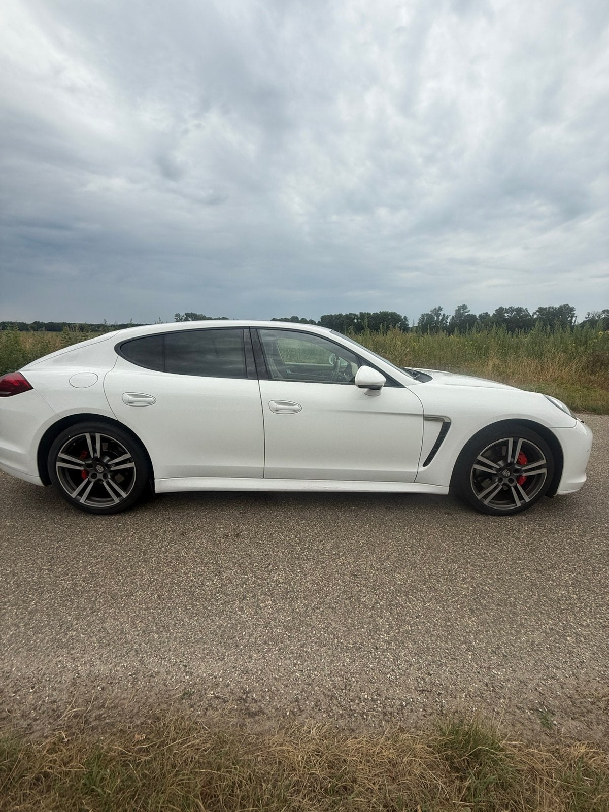 Porsche Panamera 3.0 Diesel Tiptronic S 2012 Wit, Auto's, Automaat, 241 €/maand, 4 stoelen, Wit