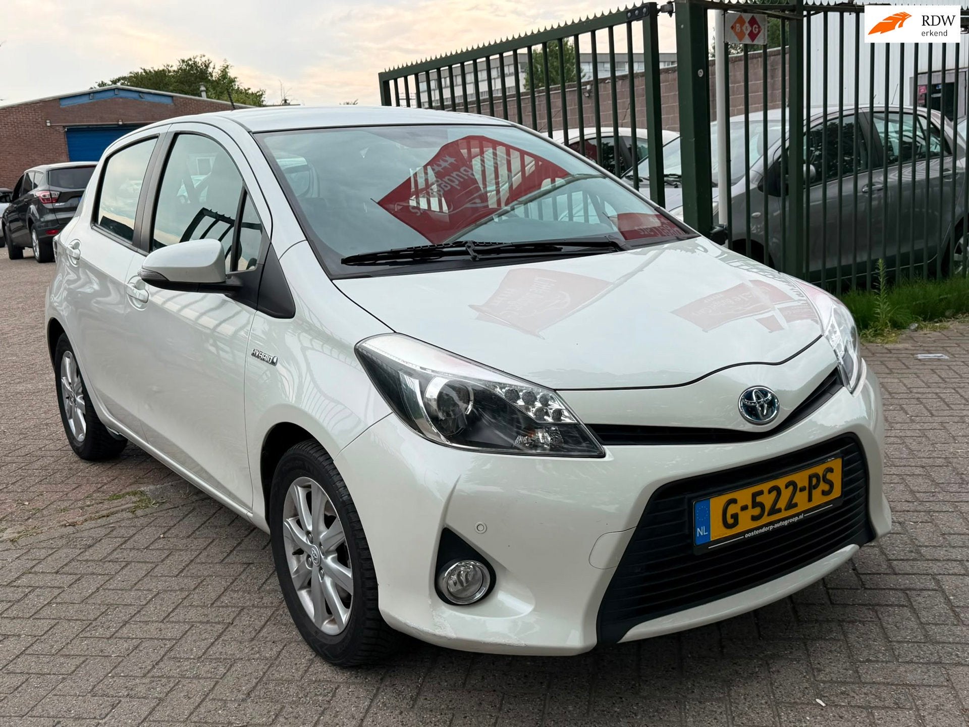 Toyota Yaris 1.5 Full Hybrid Aspiration Automaat 2e eigenaar, Euro 5, 1497 cc, Gebruikt, 4 cilinders