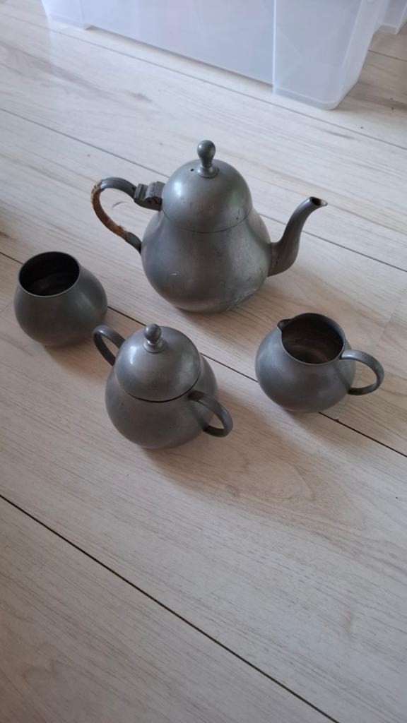 Meeuws en Zoon Tinnen Koffie-/Theeservies (4-delig), Ophalen of Verzenden