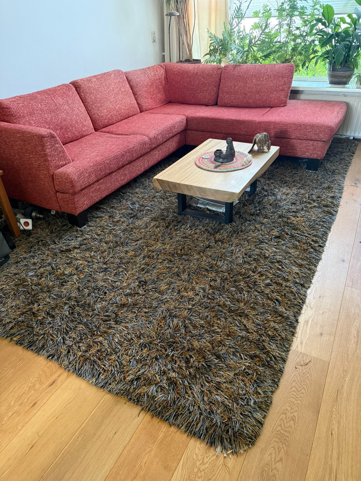 Groot vloerkleed wol en zijde 210x360, Ophalen, Zo goed als nieuw, Rechthoekig, 200 cm of meer