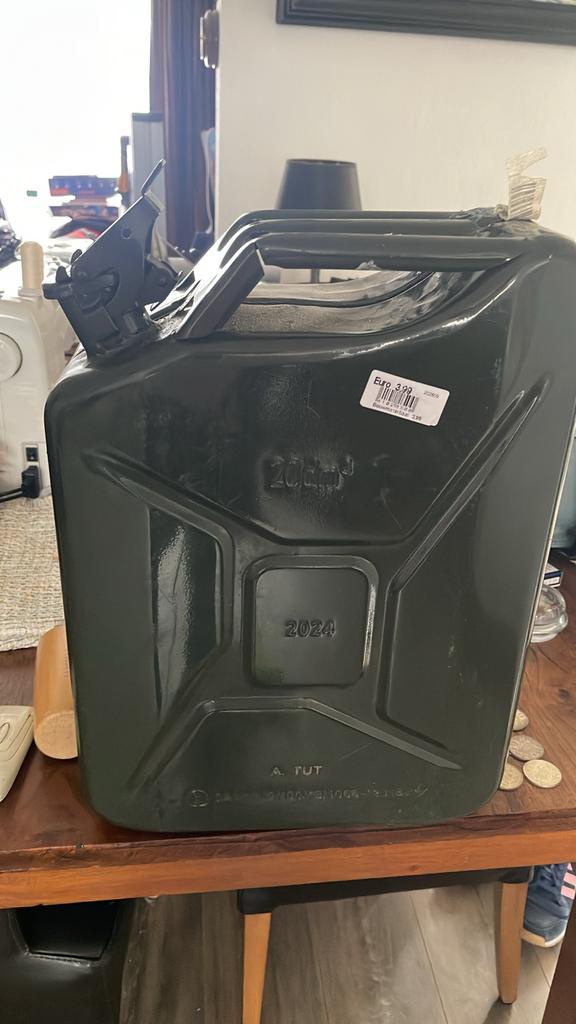 Jerrycan 20 liter - Groen metalen brandstof jerrycan, Ophalen of Verzenden, Zo goed als nieuw