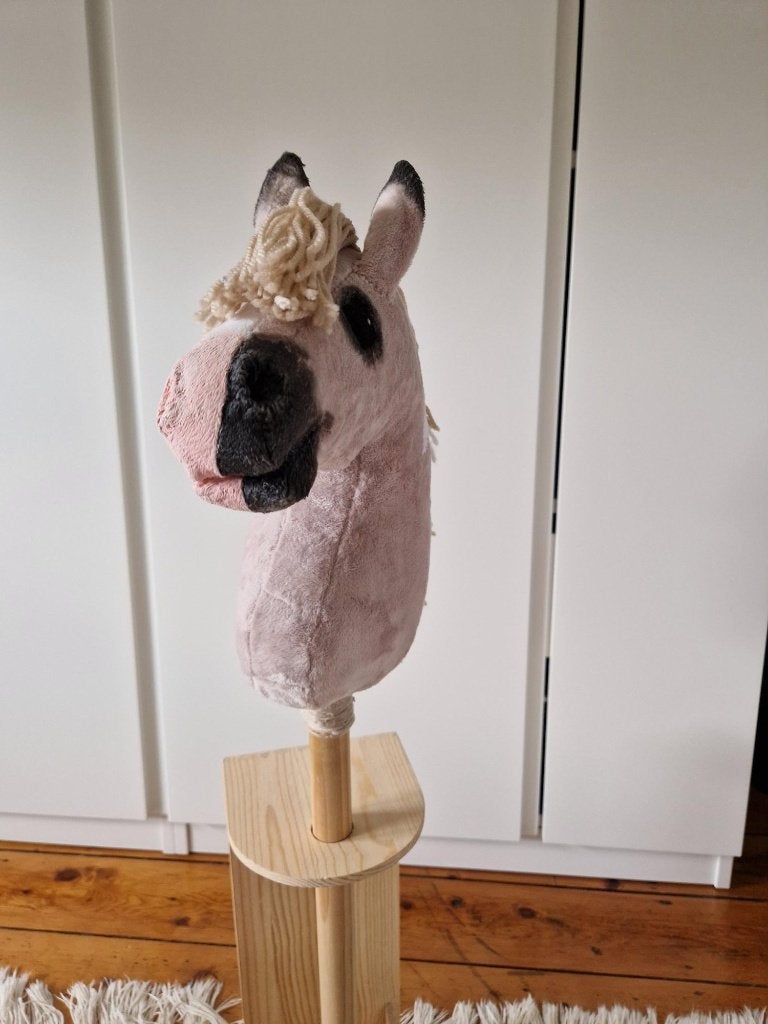 Te koop: Hobby Horse 'Chili', Ophalen, Zo goed als nieuw