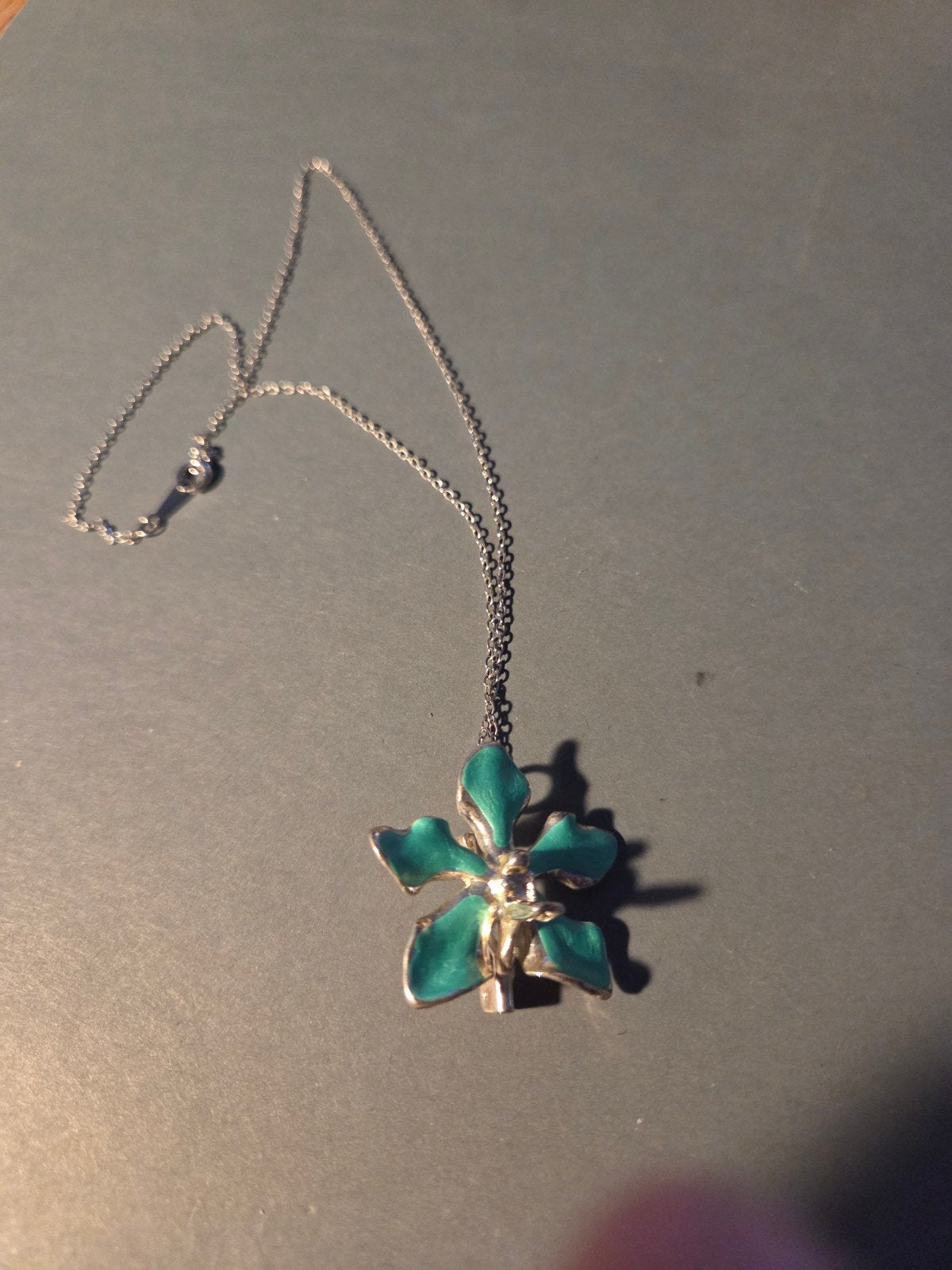 oude ketting orchidee, Sieraden, Tassen en Uiterlijk, Kettingen, Verzenden, Zo goed als nieuw, Zilver, Overige materialen