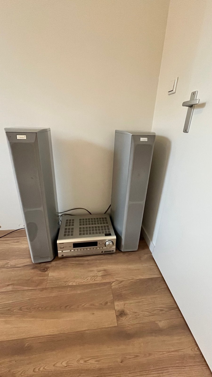Onkyo TX-SR674E Receiver met Quadral Aurum-5 Speakerset, Vloerstaande luidspreker, Gebruikt, Geschikt voor surround/home cinema