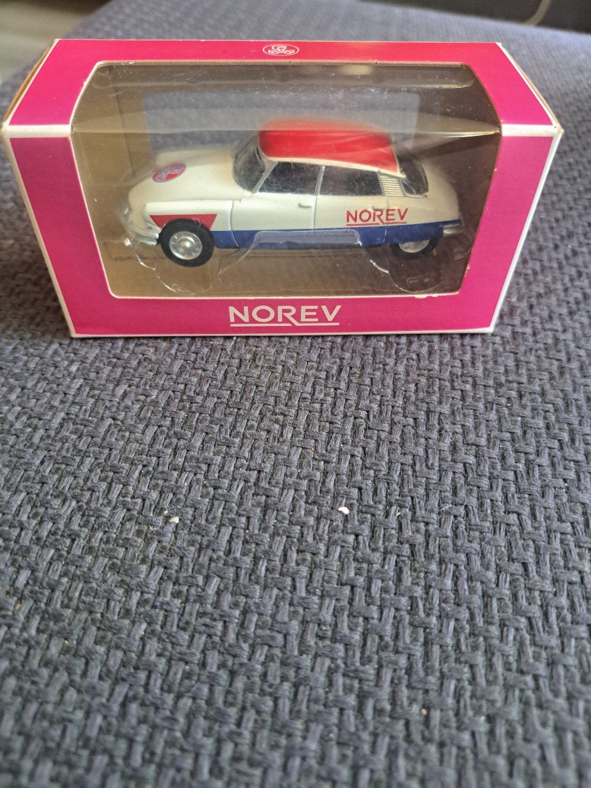 norev model citroen ds 19 course cycliste schaal 1:64, Gebruikt, Auto, Frankrijk, Norev
